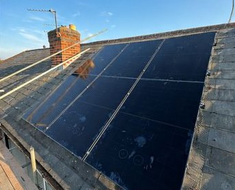 Slate roof with battery storage, photo 1 of 4